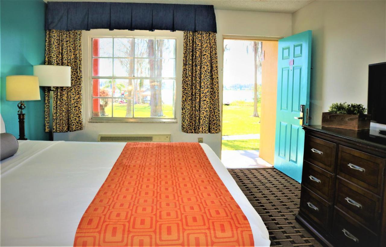 Howard Johnson By Wyndham Lake Front Park Kissimmee Esterno foto